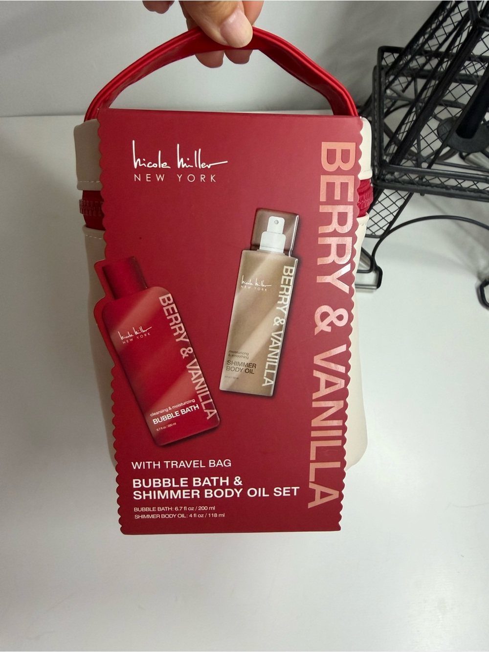Nicole Miller Berry & Vanilla Bubble Bath and Shimmer Body Oil Set - Red